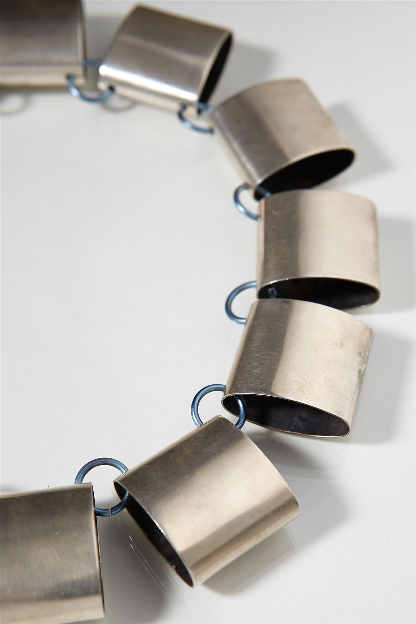 Necklace designed by Anders Ljungberg, Sweden. 1997. — Modernity