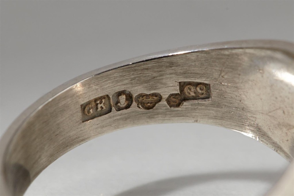 Ring anonymous. Sweden. 1970's. — Modernity