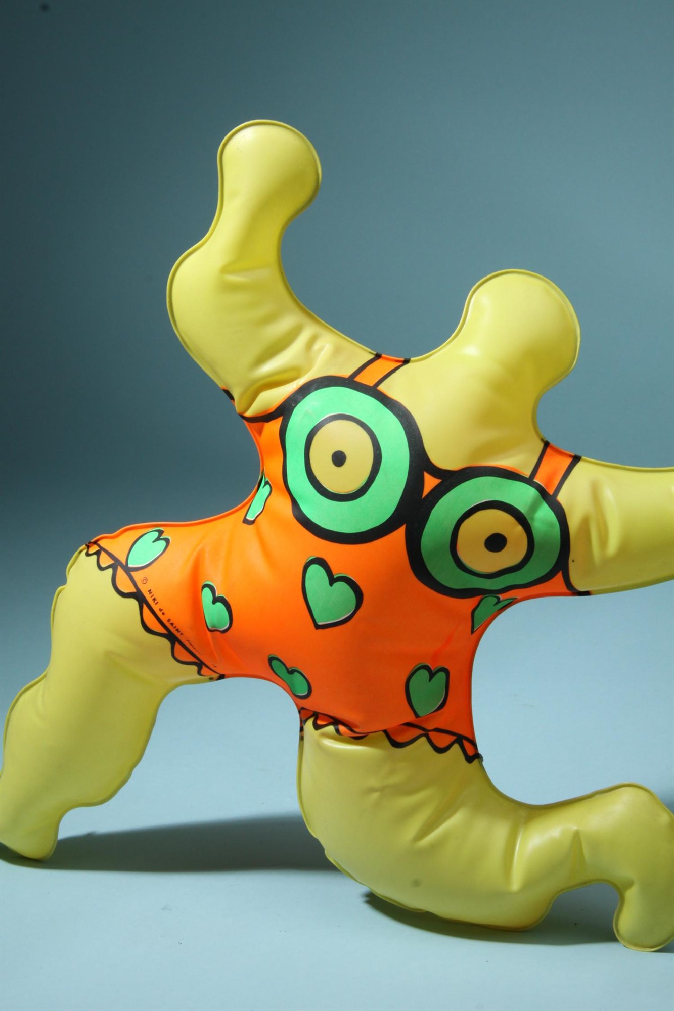 Inflatable sculpture, Nana. Designed by Niki de Saint Phalle — Modernity