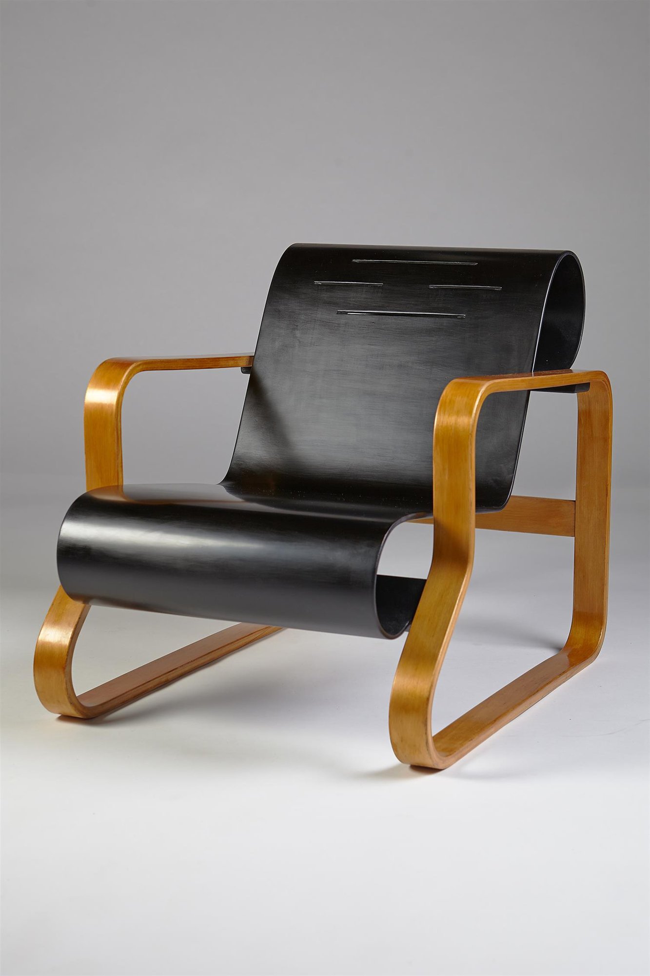 Armchair. Paimio. Designed By Alvar Aalto For Artek, Finland. 1940's 