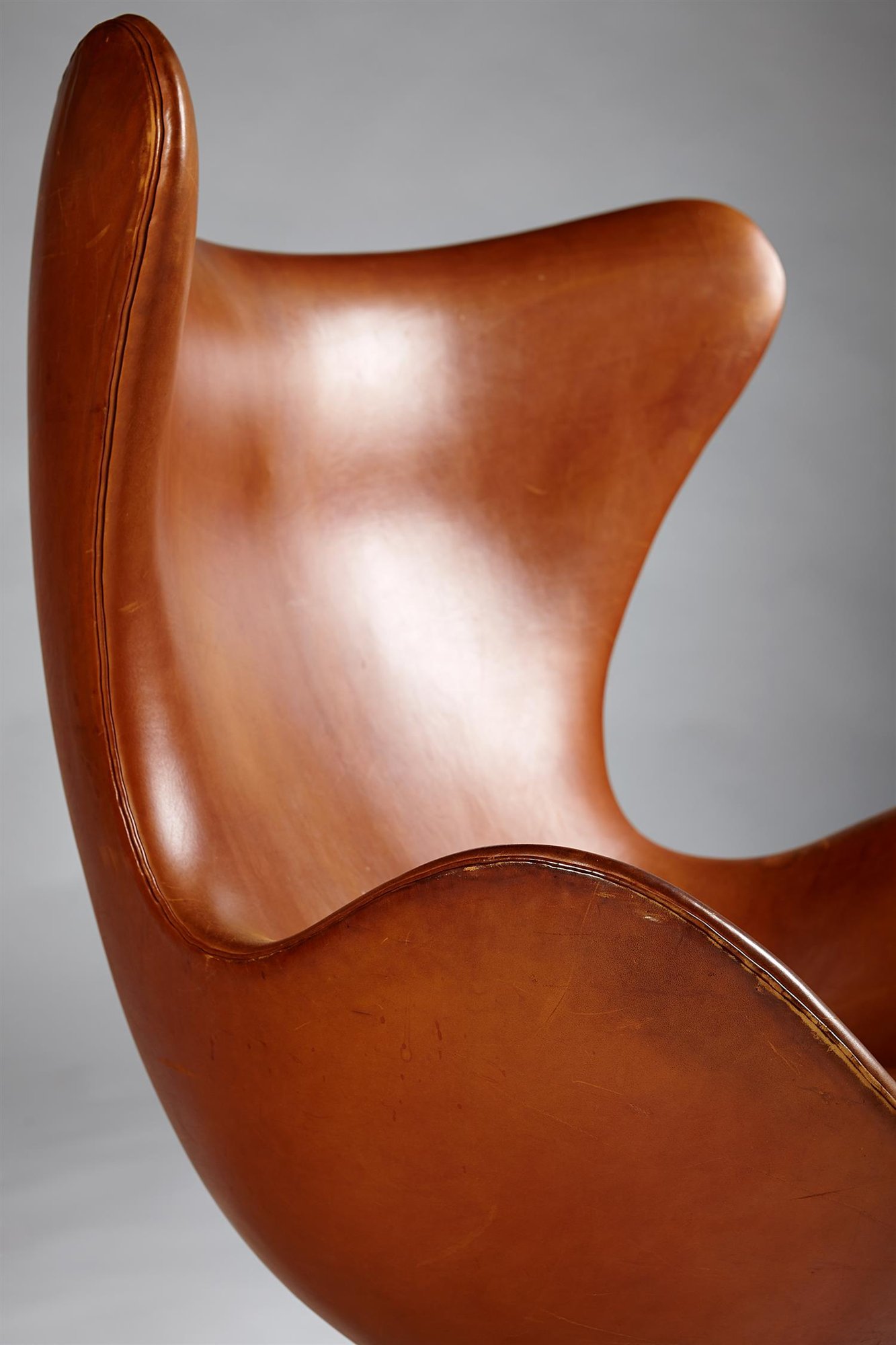 Egg Chair. Designed by Arne Jacobsen for Fritz Hansen, Denmark. 1958 ...