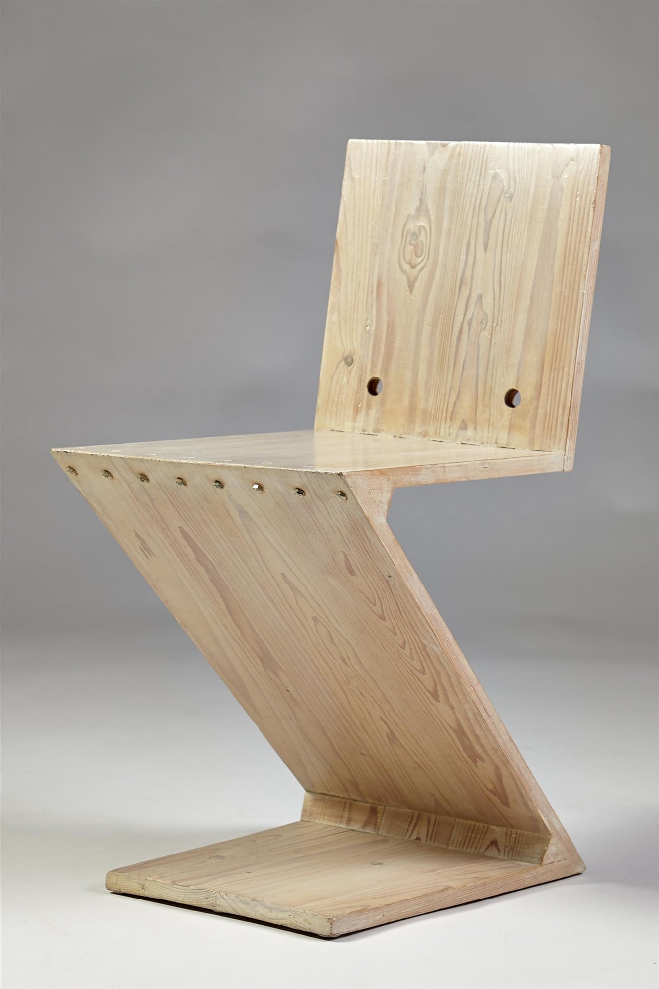 Zig Zag chairs, designed by Gerrit Rietveld for G. van de Groenekan, Holland. 1950's. — Modernity