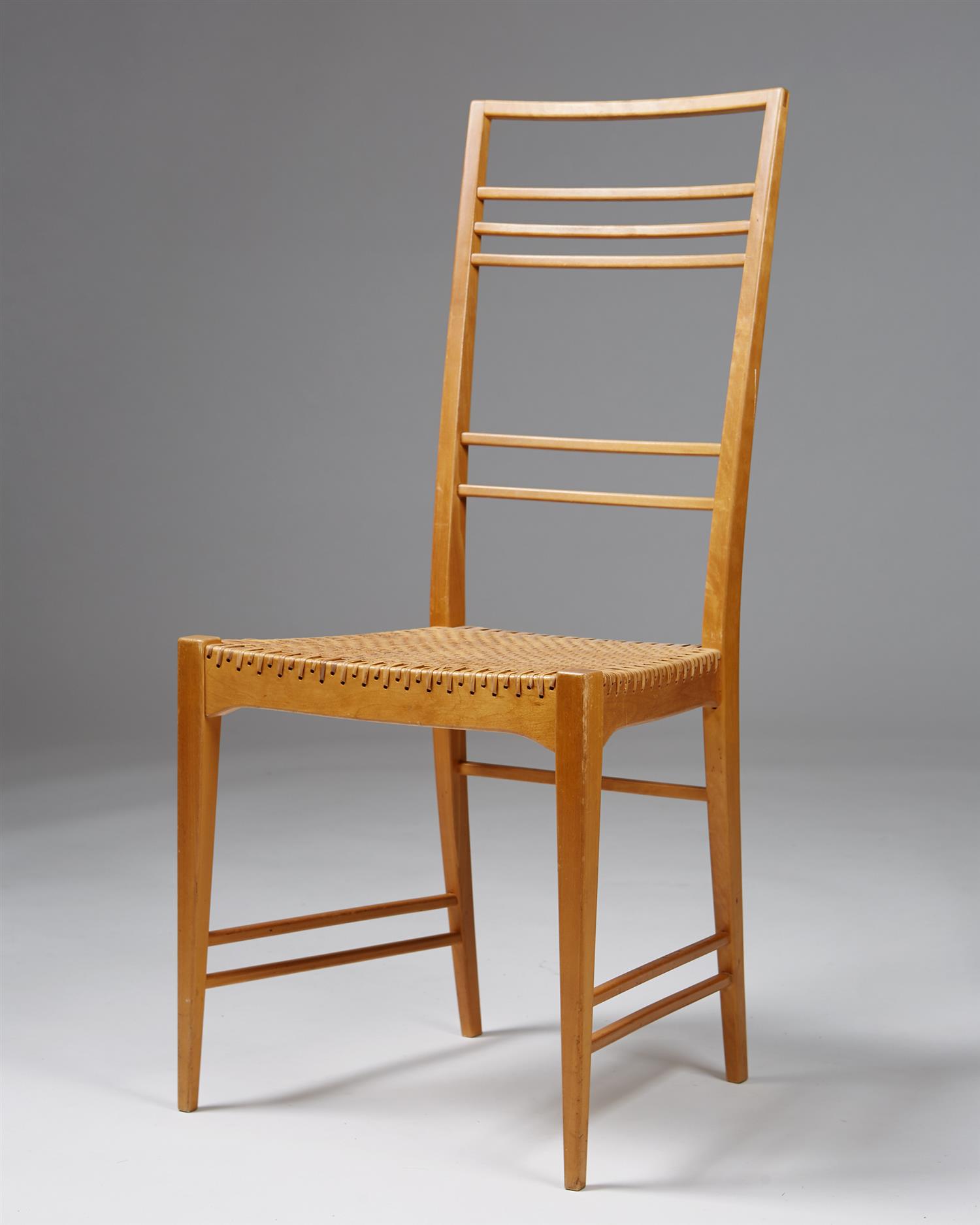 chairs-poem-designed-by-erik-chambert-modernity