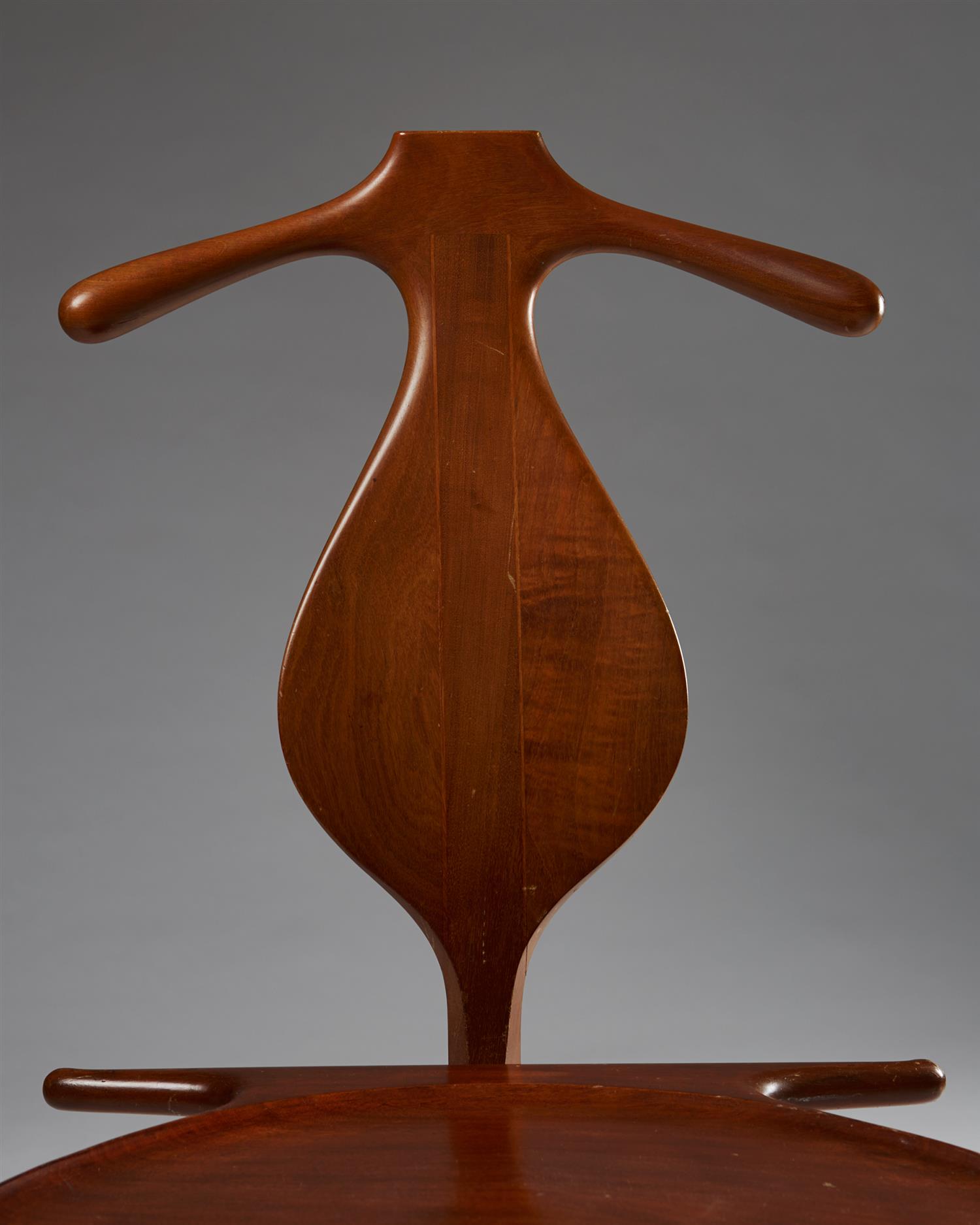 Valet chair designed by Hans Wegner for Johannes Hansen, — Modernity
