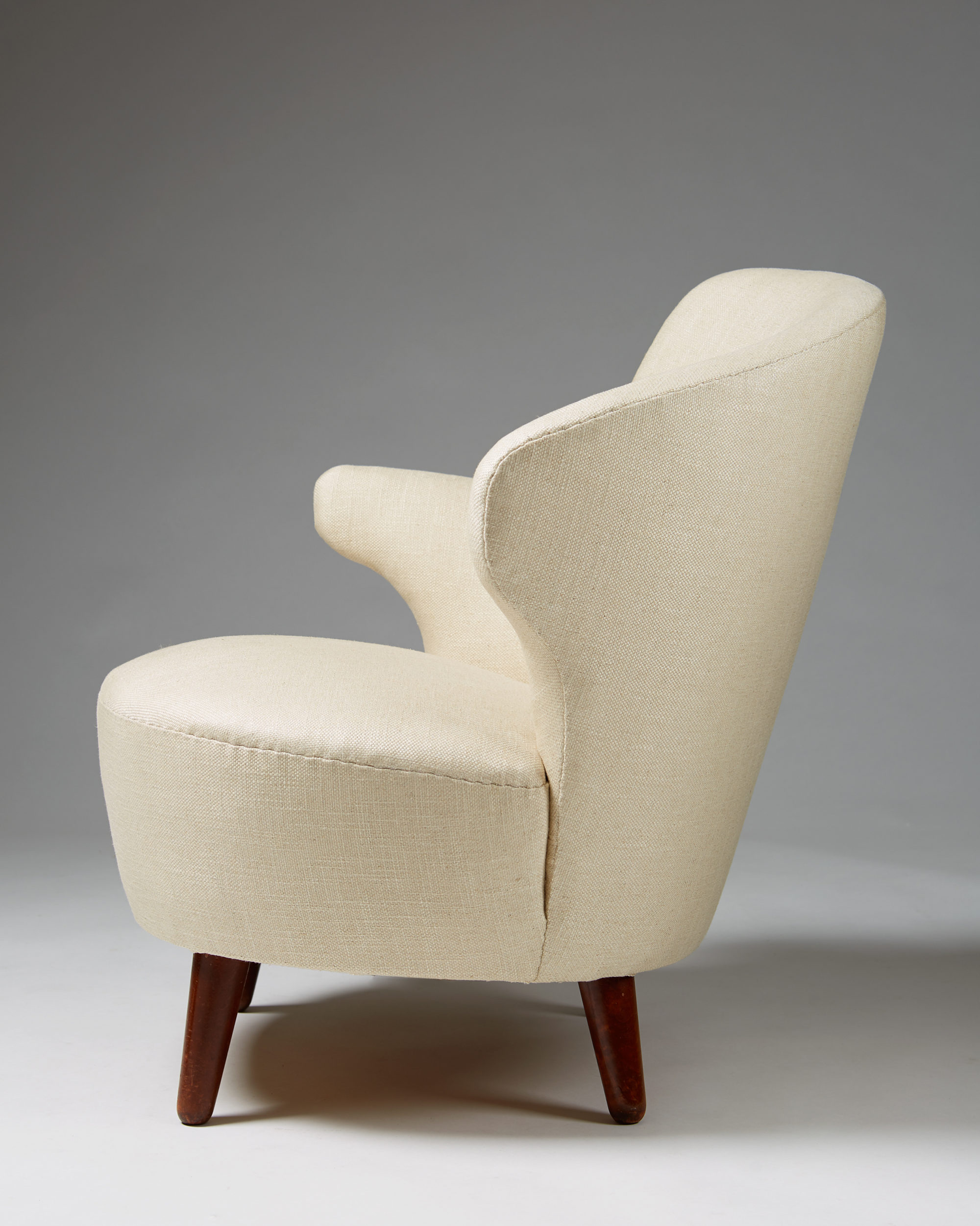 Armchair anonymous, — Modernity