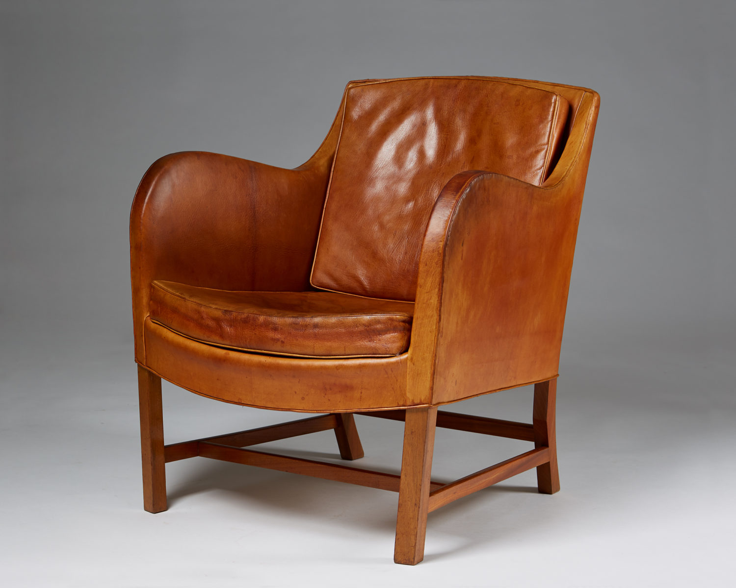 Easy chair designed by Kaare Klint Edvard Kindt-Larsen for Rud. — Modernity