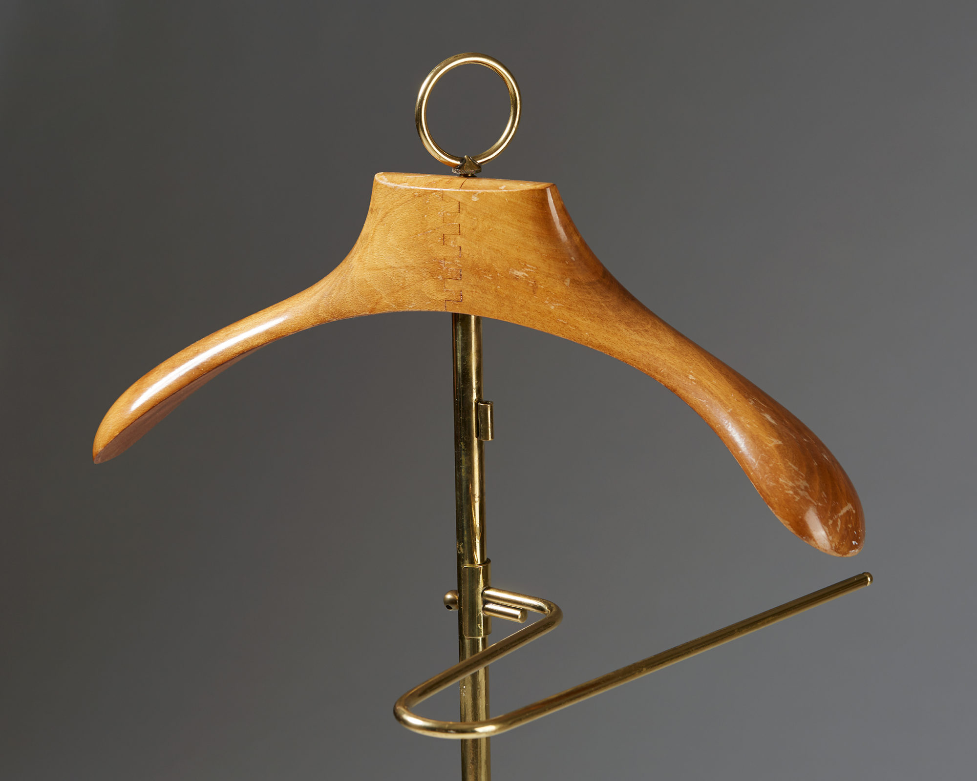 Valet suit holder, anonymous, — Modernity