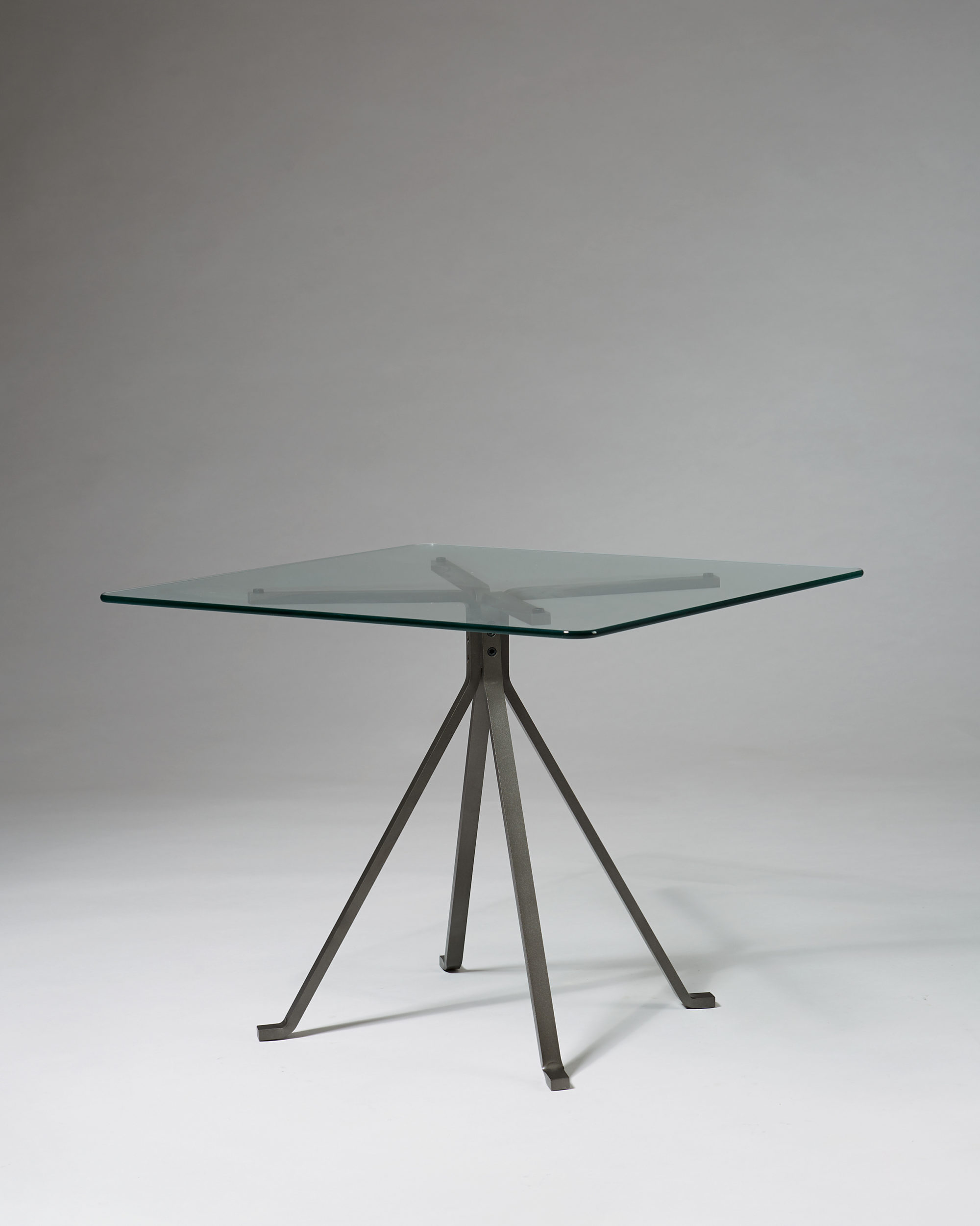 Occasional table designed by Enzo Mari for Driade, — Modernity