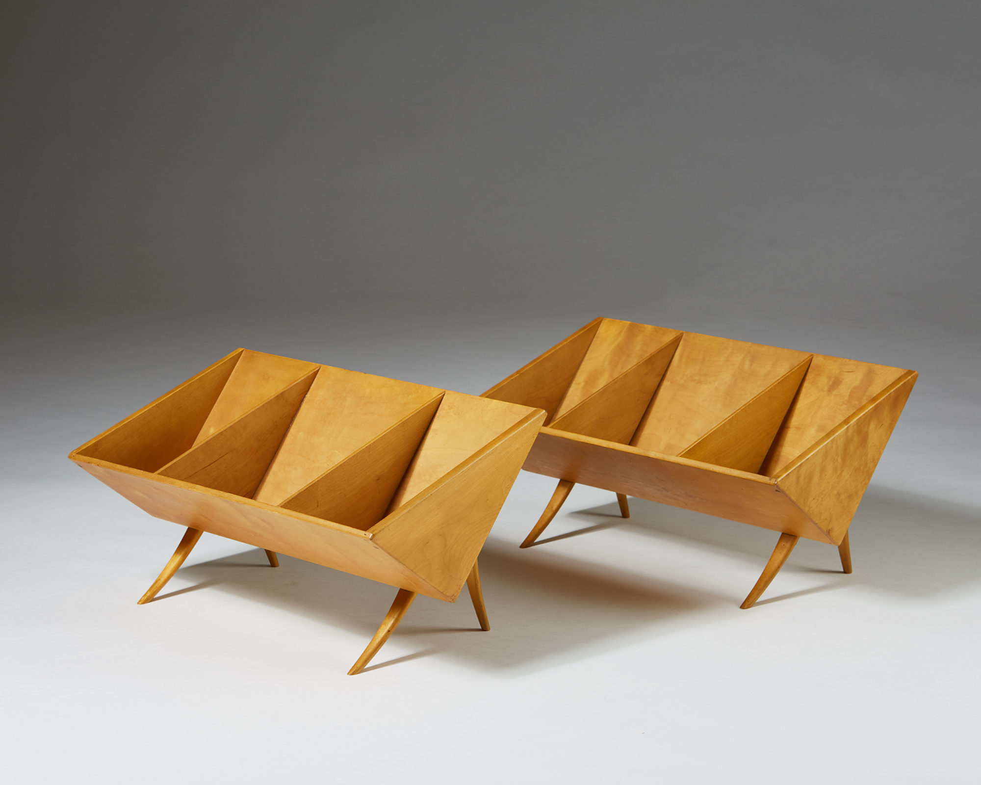 Pair of book cradles designed by Bruno Mathsson for Karl Mathsson, — Modernity