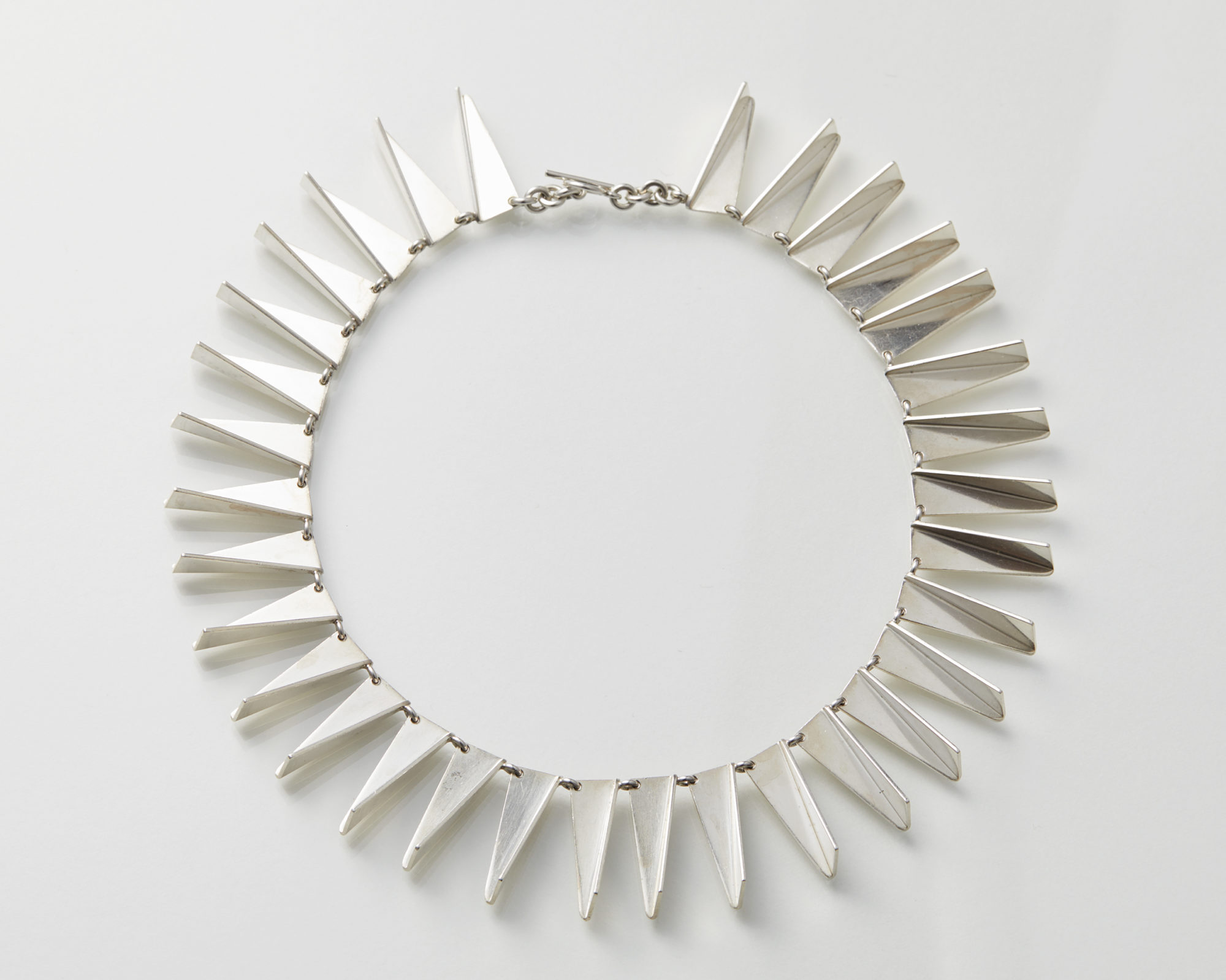 Necklace number 132 designed by Arno Malinowski for Georg Jensen ...