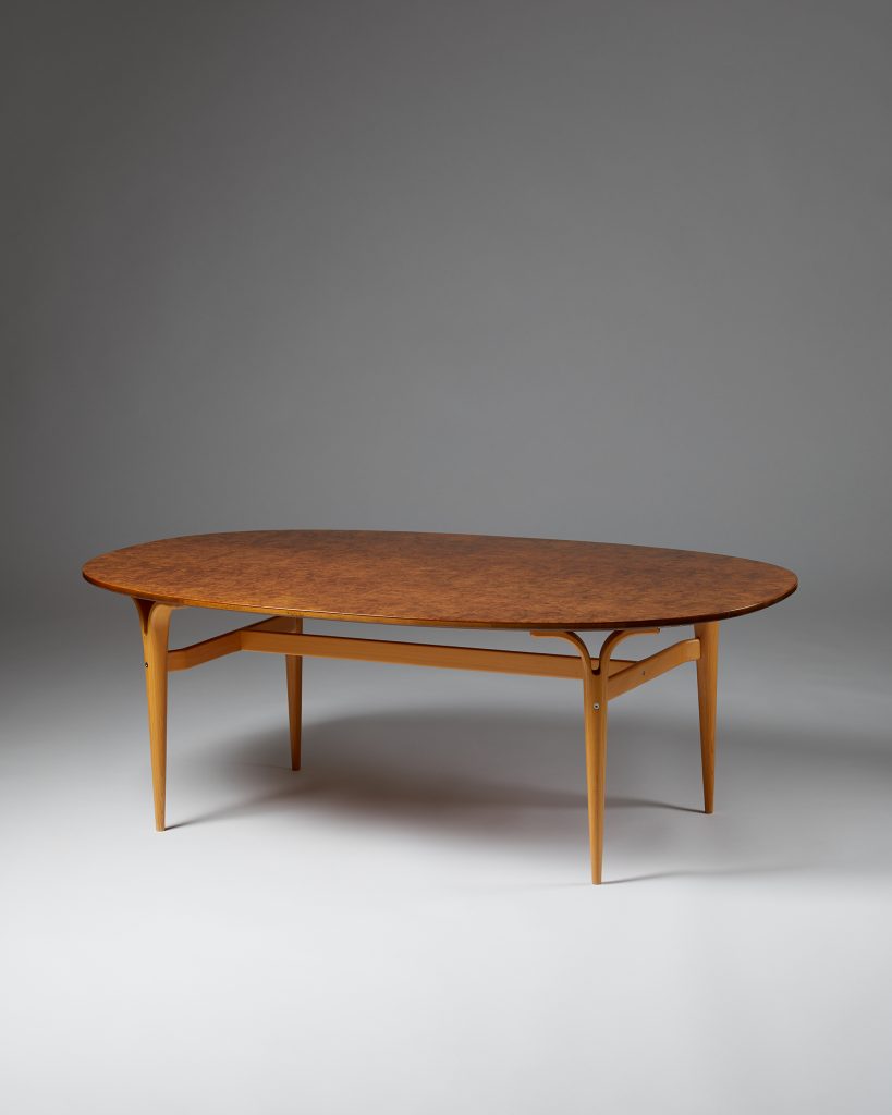Occasional table “Superellips” designed by Mathsson and Hein for Mathsson — Modernity