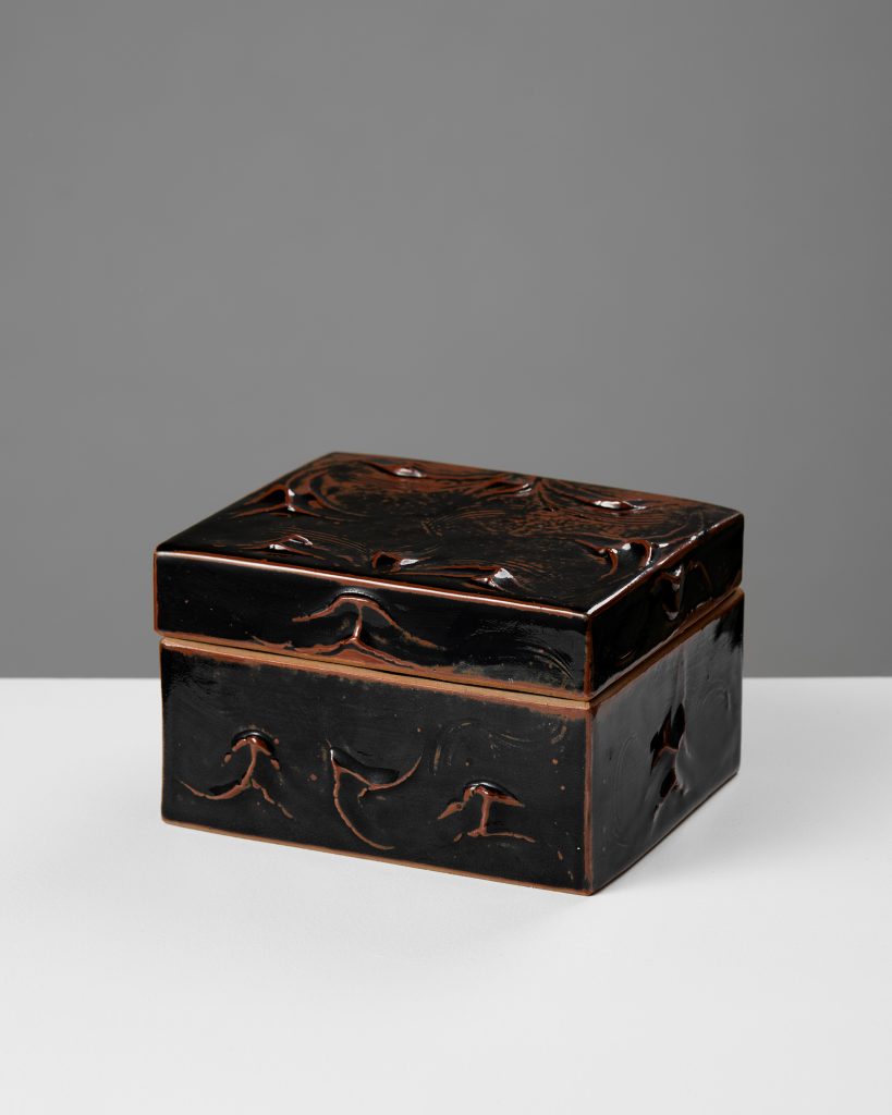 Lidded box, anonymous, — Modernity